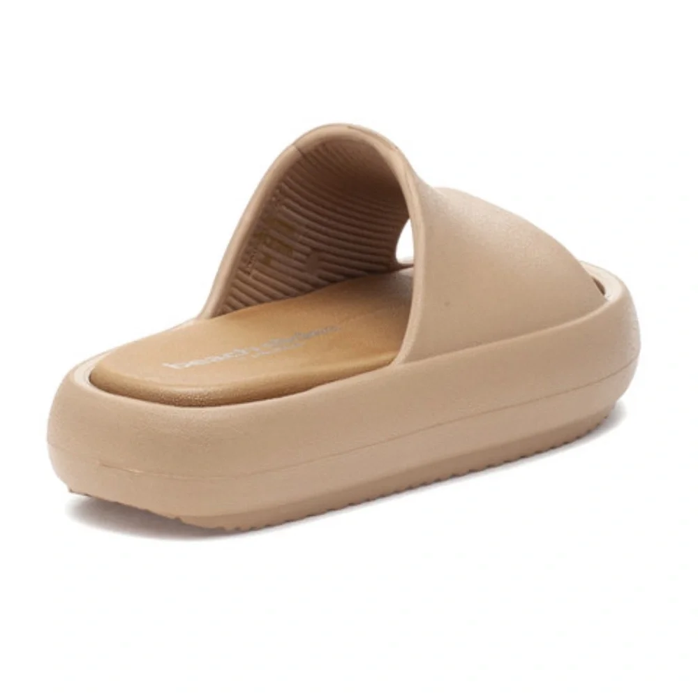 J Slides Eva Squish Sandals in Sand. Size 7 NIB - Picture 2 of 5
